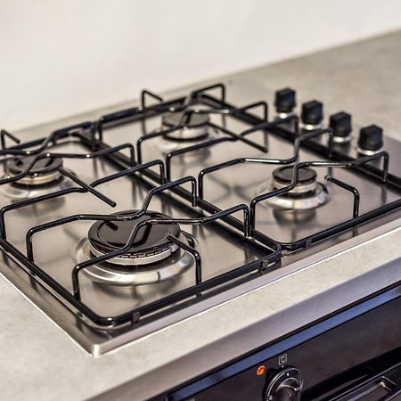 Lia Apartment Специя Екстериор снимка