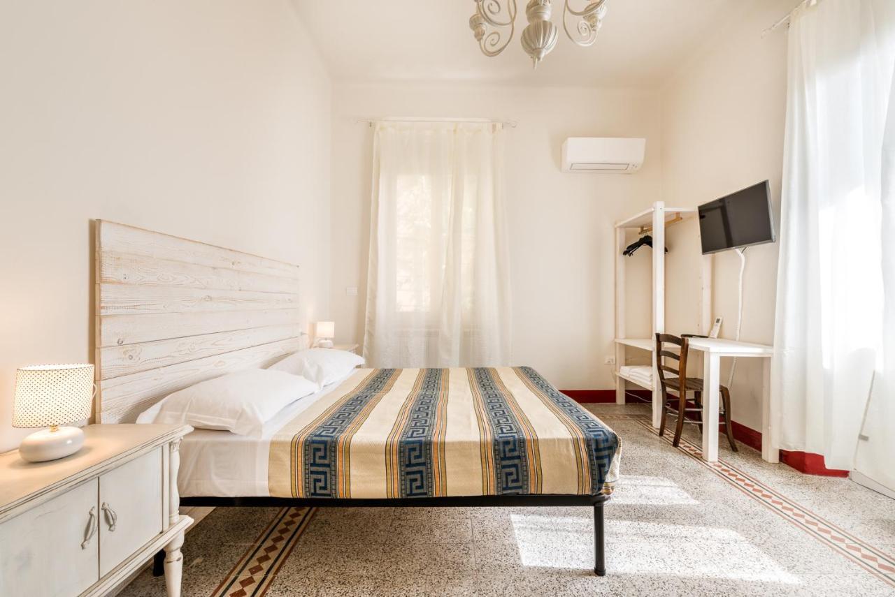 Lia Apartment Специя Екстериор снимка