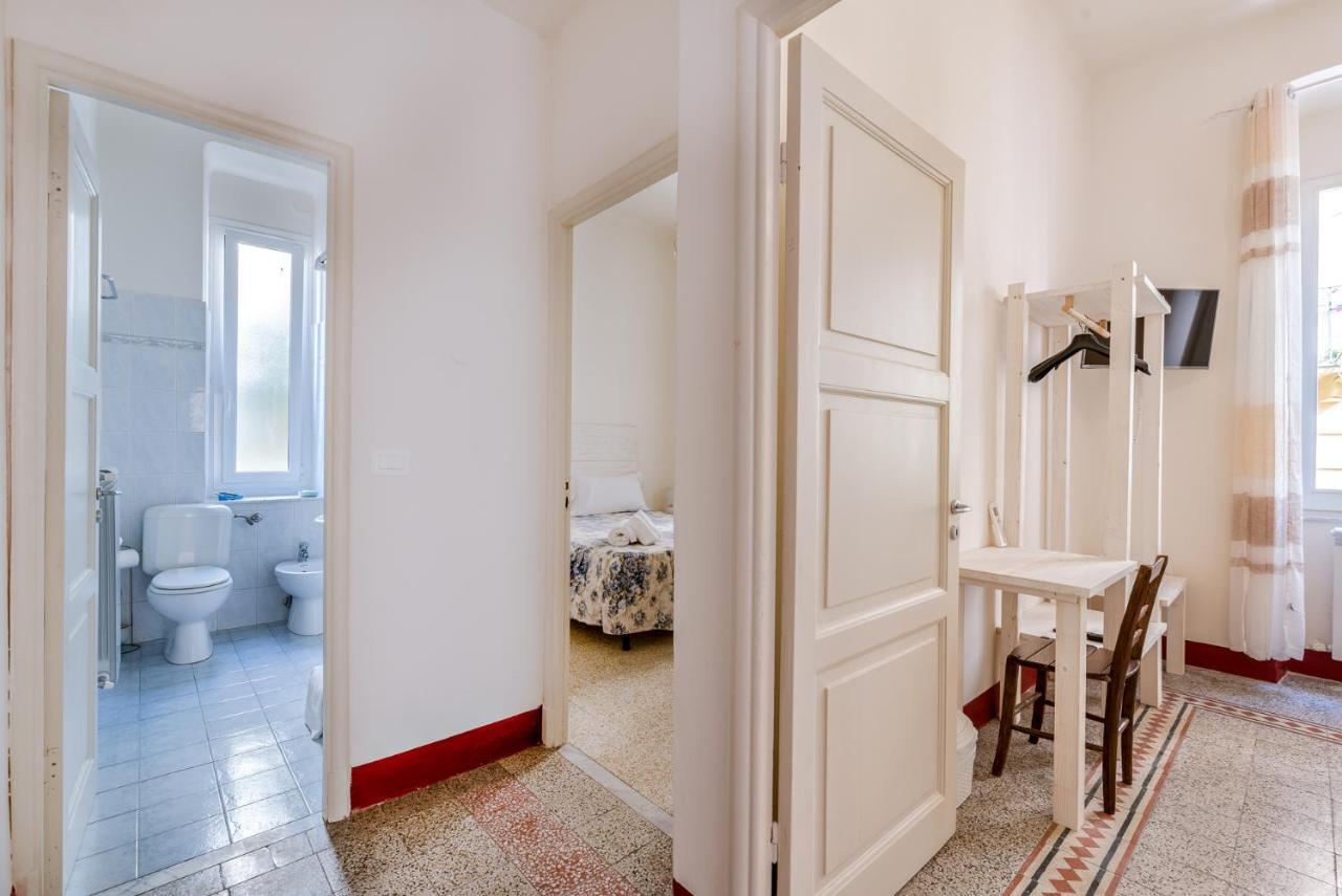 Lia Apartment Специя Екстериор снимка