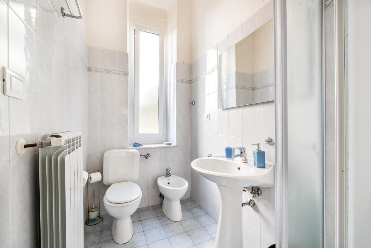 Lia Apartment Специя Екстериор снимка