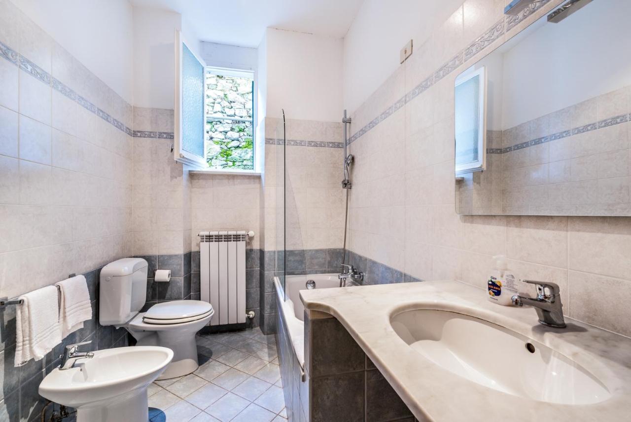Lia Apartment Специя Екстериор снимка
